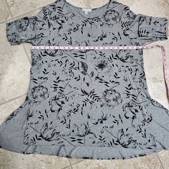 VTG Elaine Rose Womens 1X Gray Black Floral Tunic Top Whimsigoth Office Preppy - Picture 6 of 7